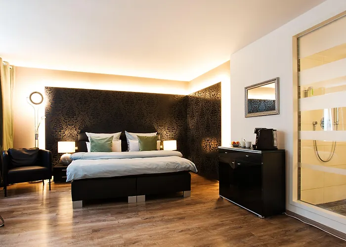 1st Floor Hotel Colonia