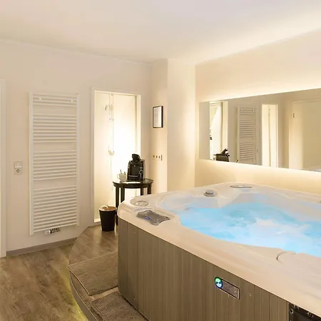 1st Floor Hotell *