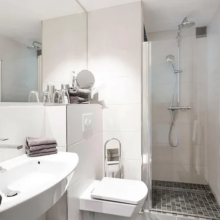1st Floor Hotell